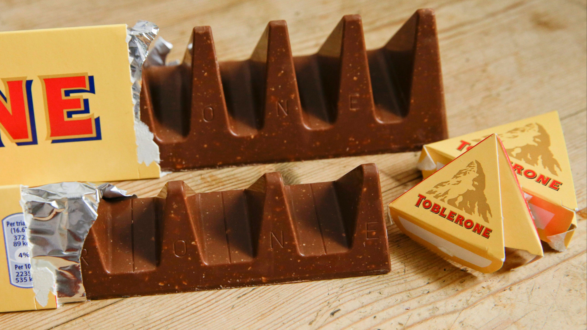 chocolat-toblerone-doit-dire-adieu-au-mont-crevin-sur-son-emballage